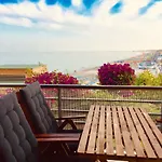 Fabulous Sea View Studio