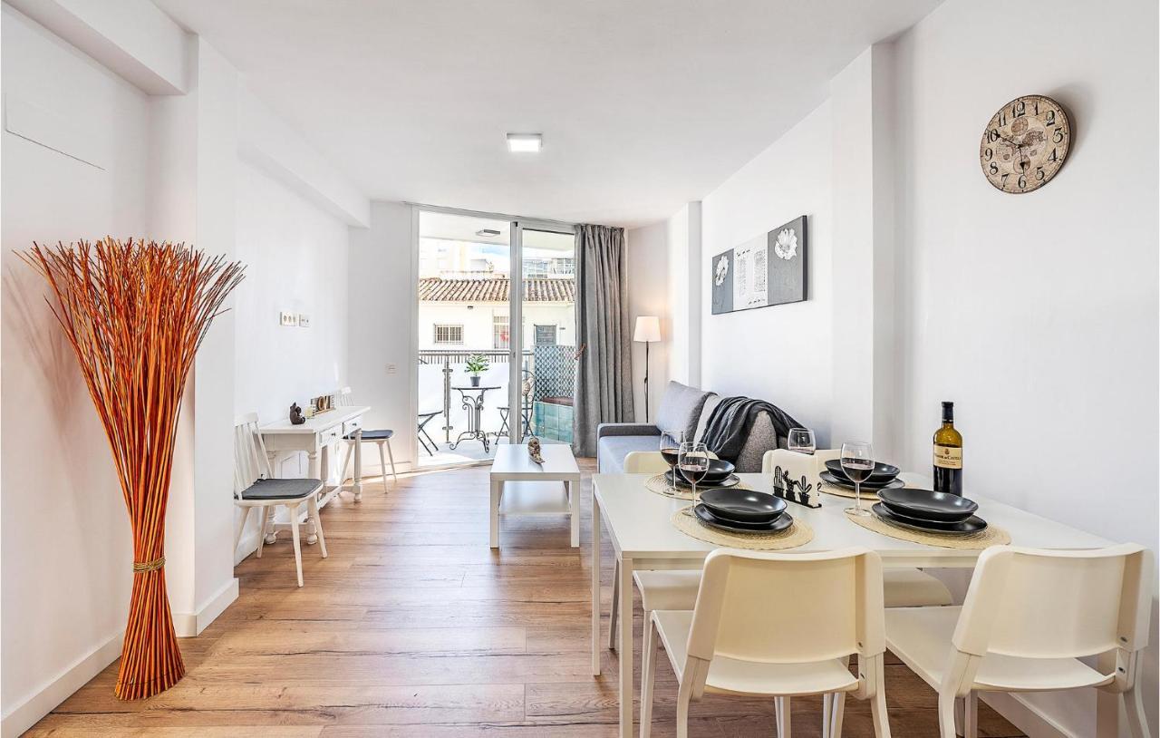 Apartment Stunning In With Wifi And 1 Bedrooms *