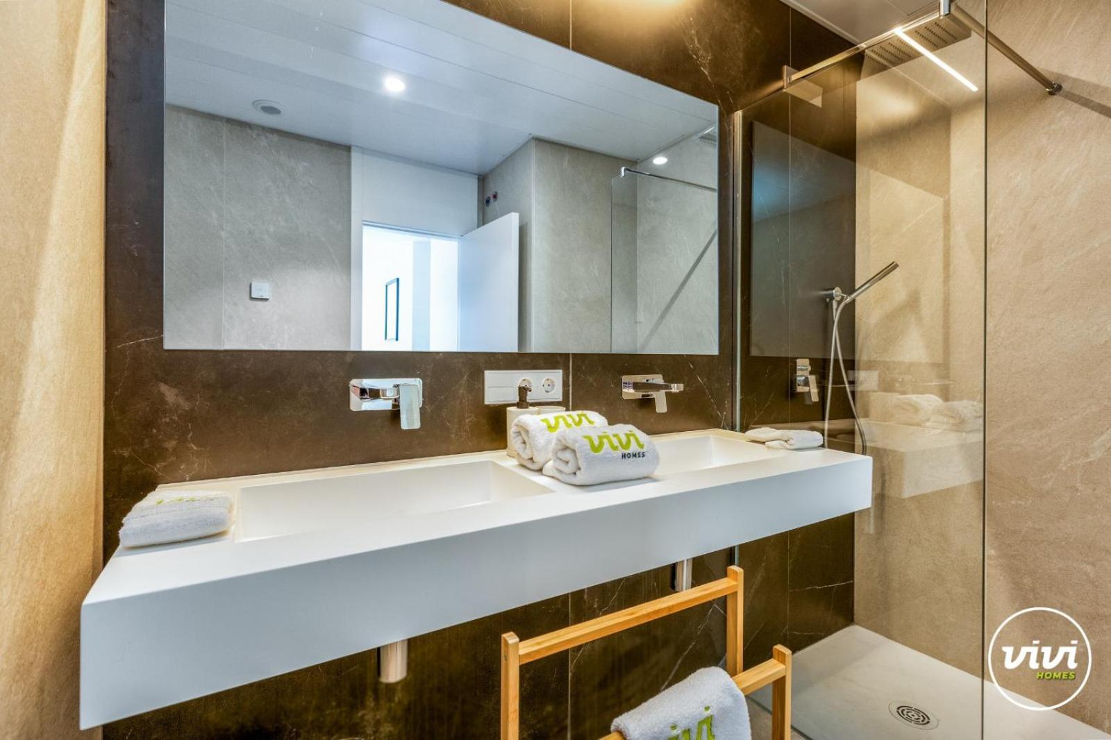 Appartement Vivi Homes - Rembrandt Pool, Sauna, Gym & Sea View Torremolinos