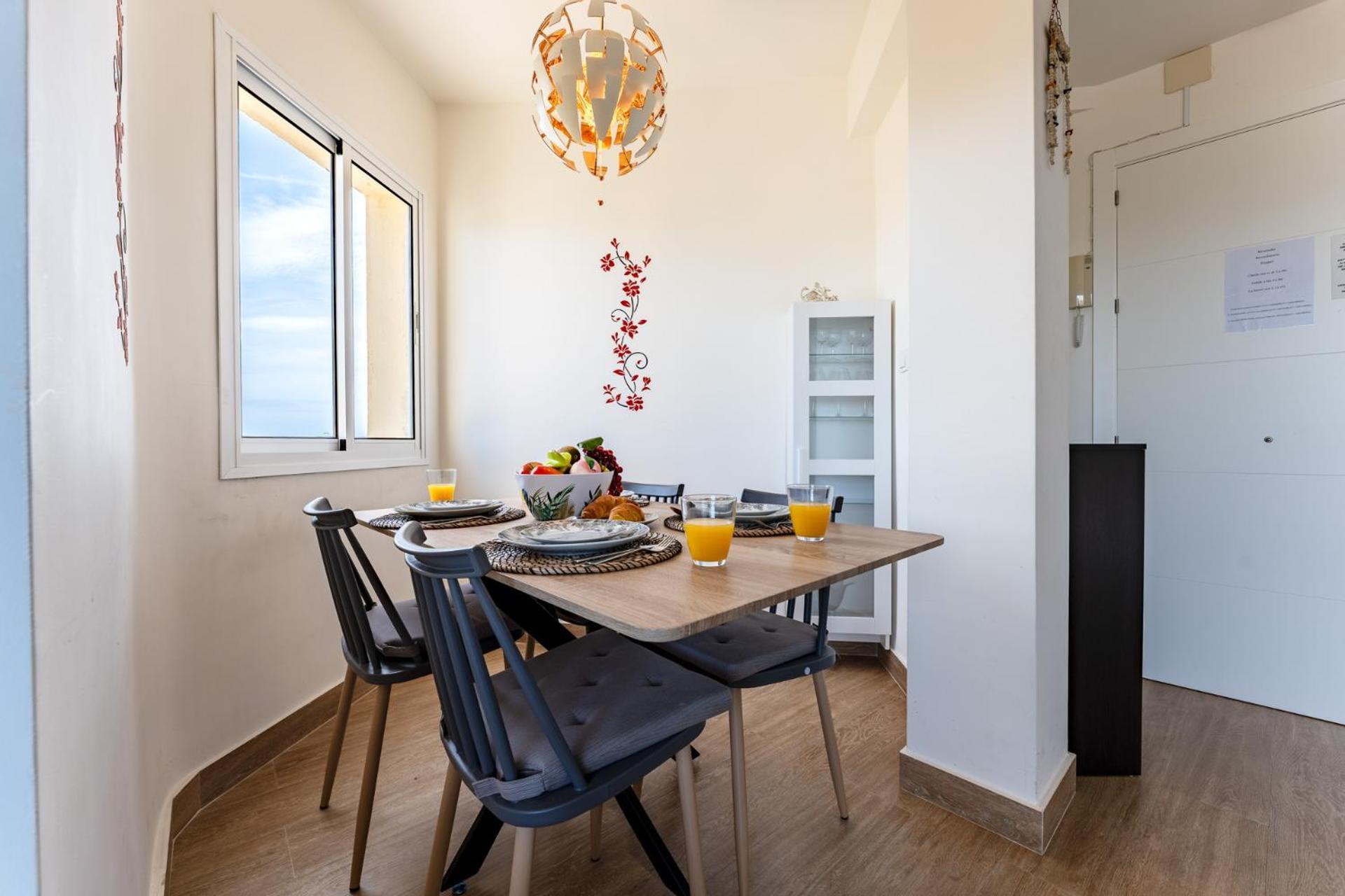 Sunrise Haven, Spacious, Bright, Pool, Terraces * Torremolinos