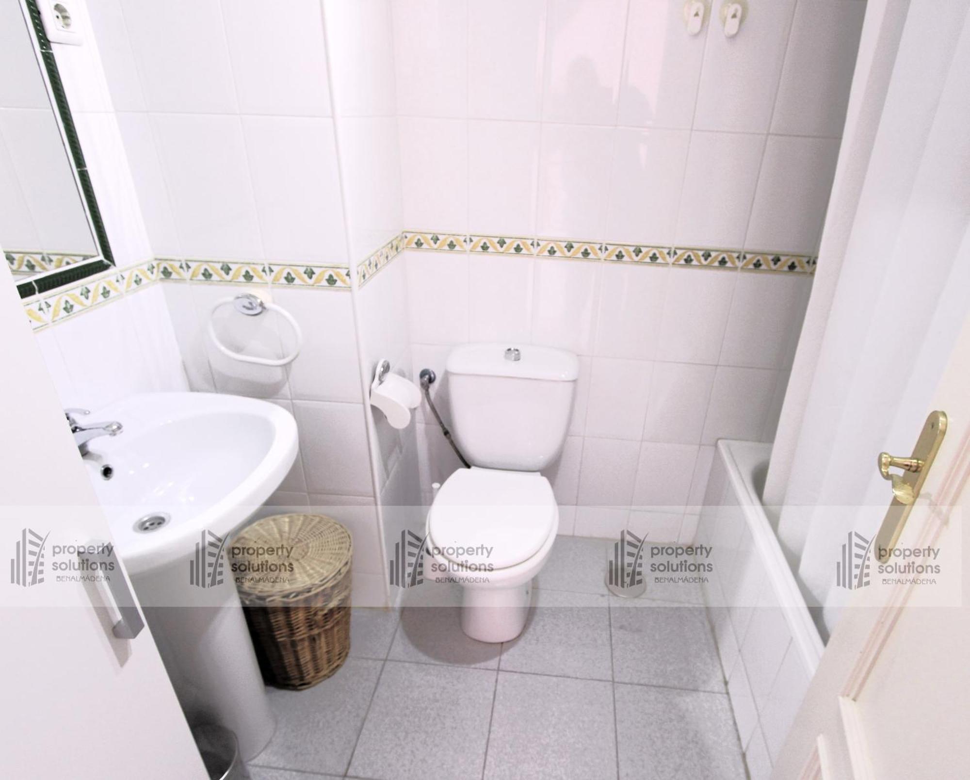 - A 600m De La Playa De La Carihuela - Terraza Soleada - Piscina - Parking Gratis Apartment Torremolinos