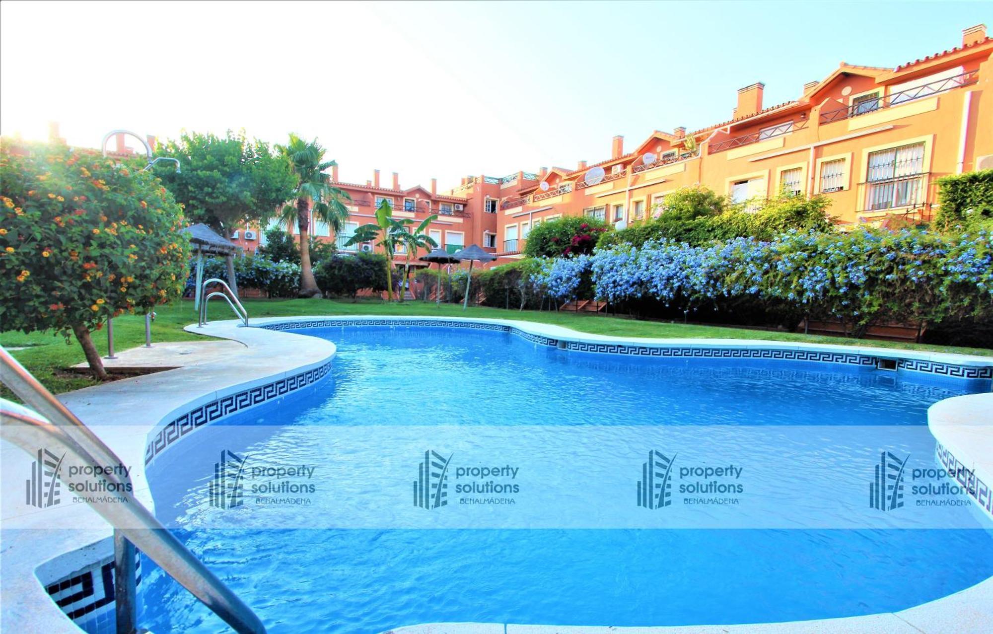 Apartment - A 600m De La Playa De La Carihuela - Terraza Soleada - Piscina - Parking Gratis