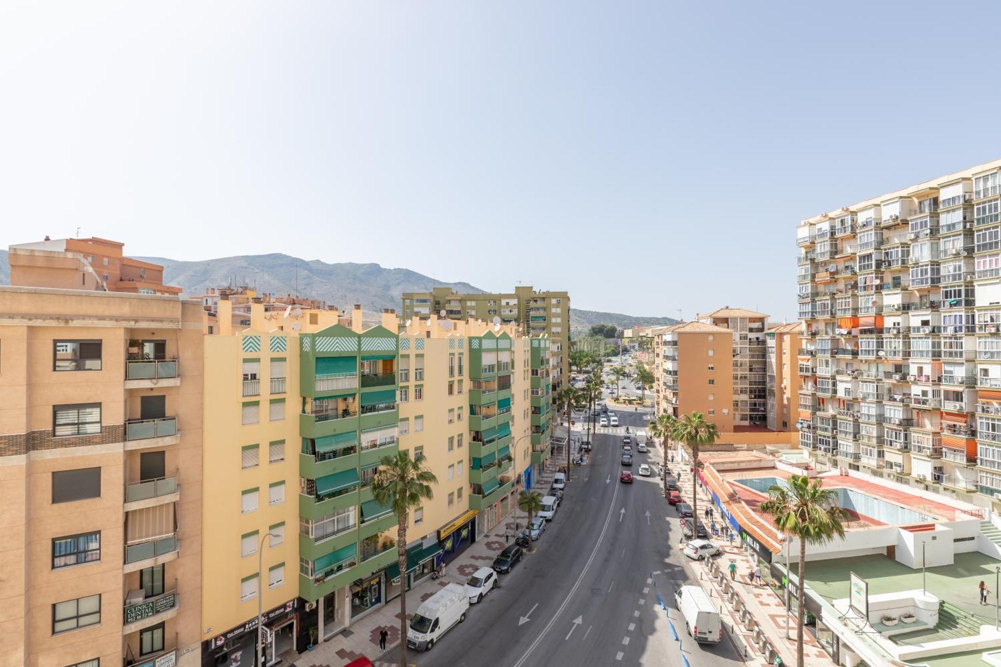 Stylish 2bd In The Centre 10 Minutes Away From The *