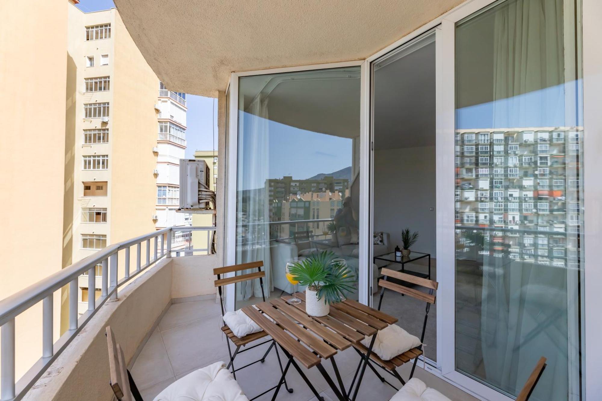 Stylish 2bd In The Centre 10 Minutes Away From The Torremolinos