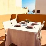 Exclusive And Gorgeous Seefront Studio Apartment!