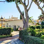Dona Carlota Gardens, Sea Views, Pool, Restaurant