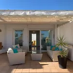 Luxury Apartment Next To The Beach