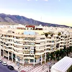Your Perfect Stay In The Center Of Torremolinos.