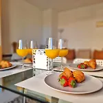 Confortable Apartamento En El Centro De Torremolinos Con Parking
