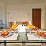Confortable Apartamento En El Centro De Torremolinos Con Parking