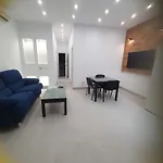 Urbanizacion La Roca, Estudio