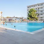 Bhost - Carihuela Beach