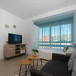 Estudio En Torremolinos Con Piscina