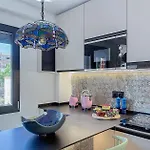 Alhambra Deco Homtels