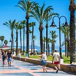 Apartamento En Paseo Maritimo De Torremolinos