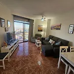 La Roca-Mediterraneo Views, 8Th Floor-New Kitchen- Pool- Parking-Air Conditioning, Ceiling Fans & Free Wifi