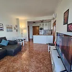 La Roca-Mediterraneo Views, 8Th Floor-New Kitchen- Pool- Parking-Air Conditioning, Ceiling Fans & Free Wifi
