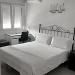 Precioso Dormitorio En El Centro De Torremolinos