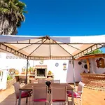 Cubo\'s Villa Palacio Valdes