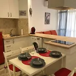 Cozy Apartment In The Heart Of Torremolinos