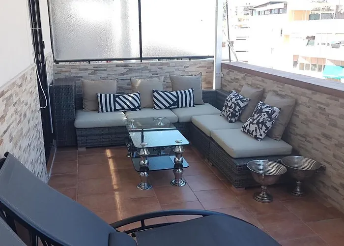 Precioso Atico Con Terraza En Plaza De Andalucia