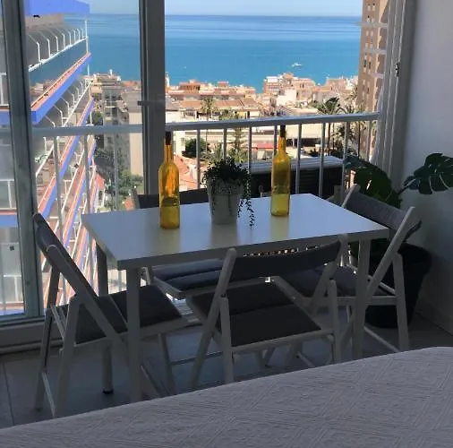 Apartamento En Playa La Carihuela Torremolinos Cascada Summer