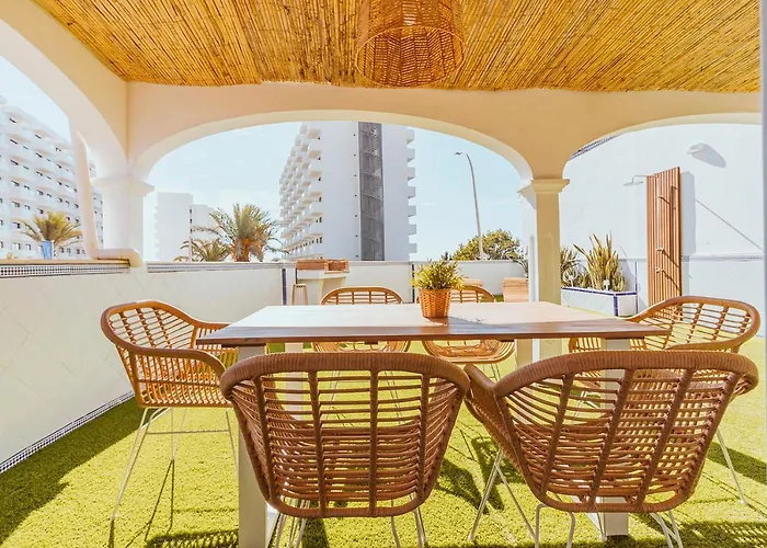 Apartamento Con Gran Terraza Junto A La Playa