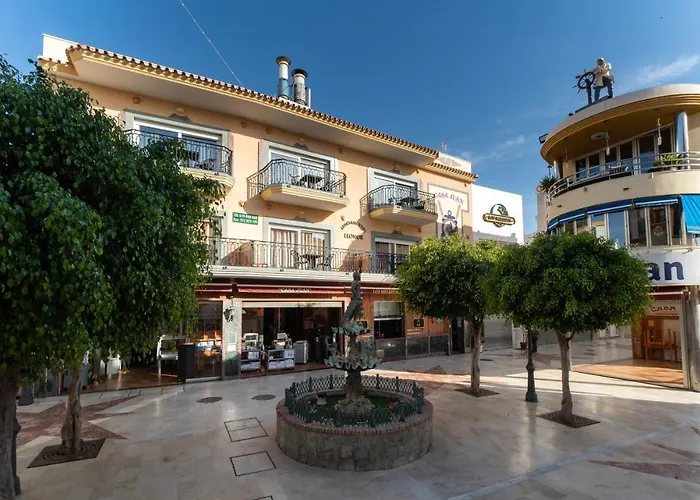 Apartamentos Leonor Carihuela