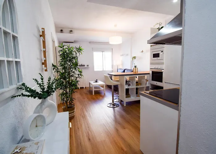 Torremolinos. Plaza De Andalucia Apartment