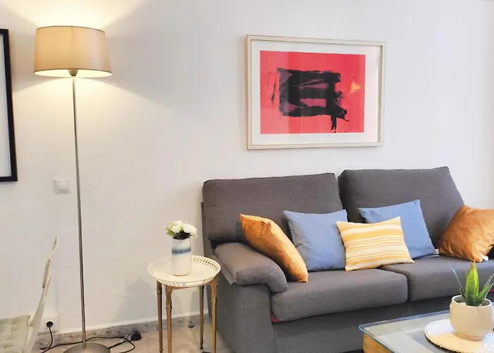 Bonito Apartamento De Dos Dormitorios En El Centro Y Calle San Miguel