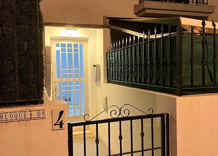 Apartamentos Bajondillo Playa