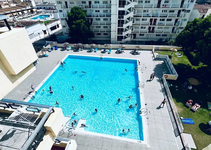 Torremolinos Carihuela Nucleo Cristal