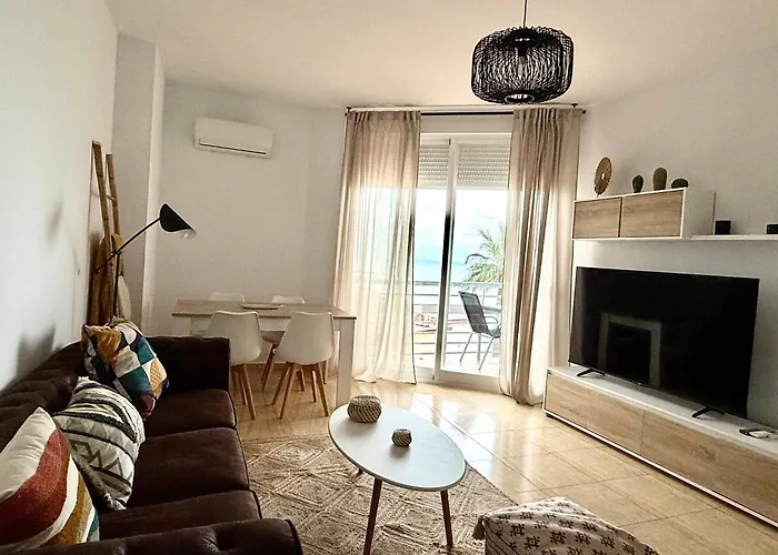 Arrecife De La Roca, Una Ventana Al Mar