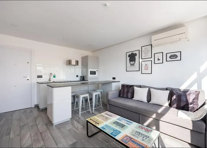 The Black&White Apartment