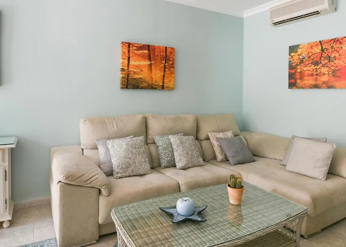 Cozy Apartment In Torremolinos With Kitchen