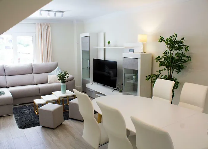 La Carihuela - Torremolinos Alquiler De Casa Vacacional Malaga