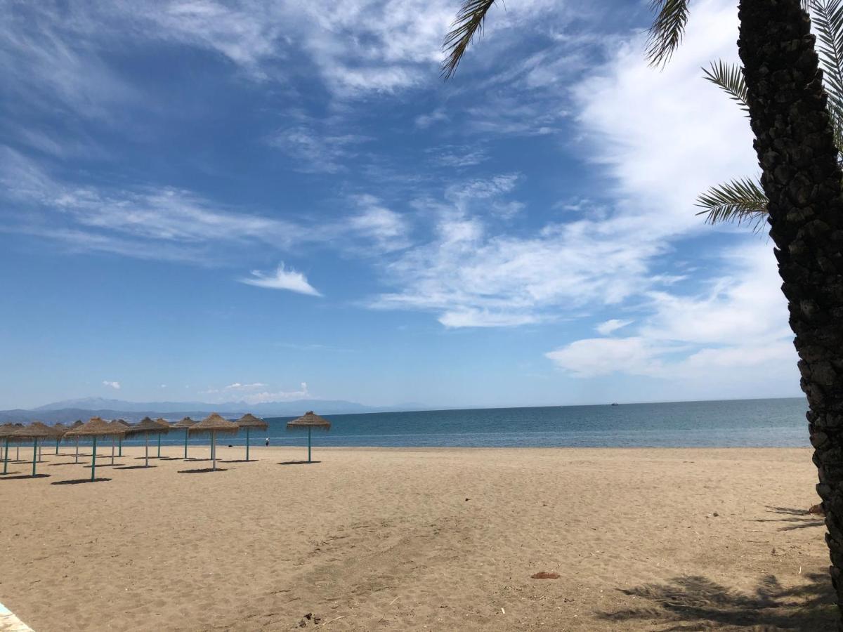 Carihuela Beach - Plaza Del Remo