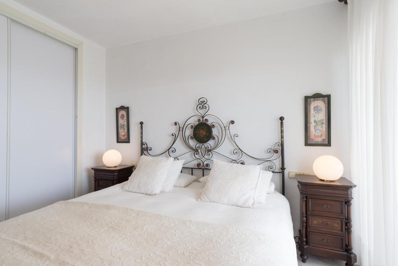 Carihuela, Apartamento Con Vistas Al Mar