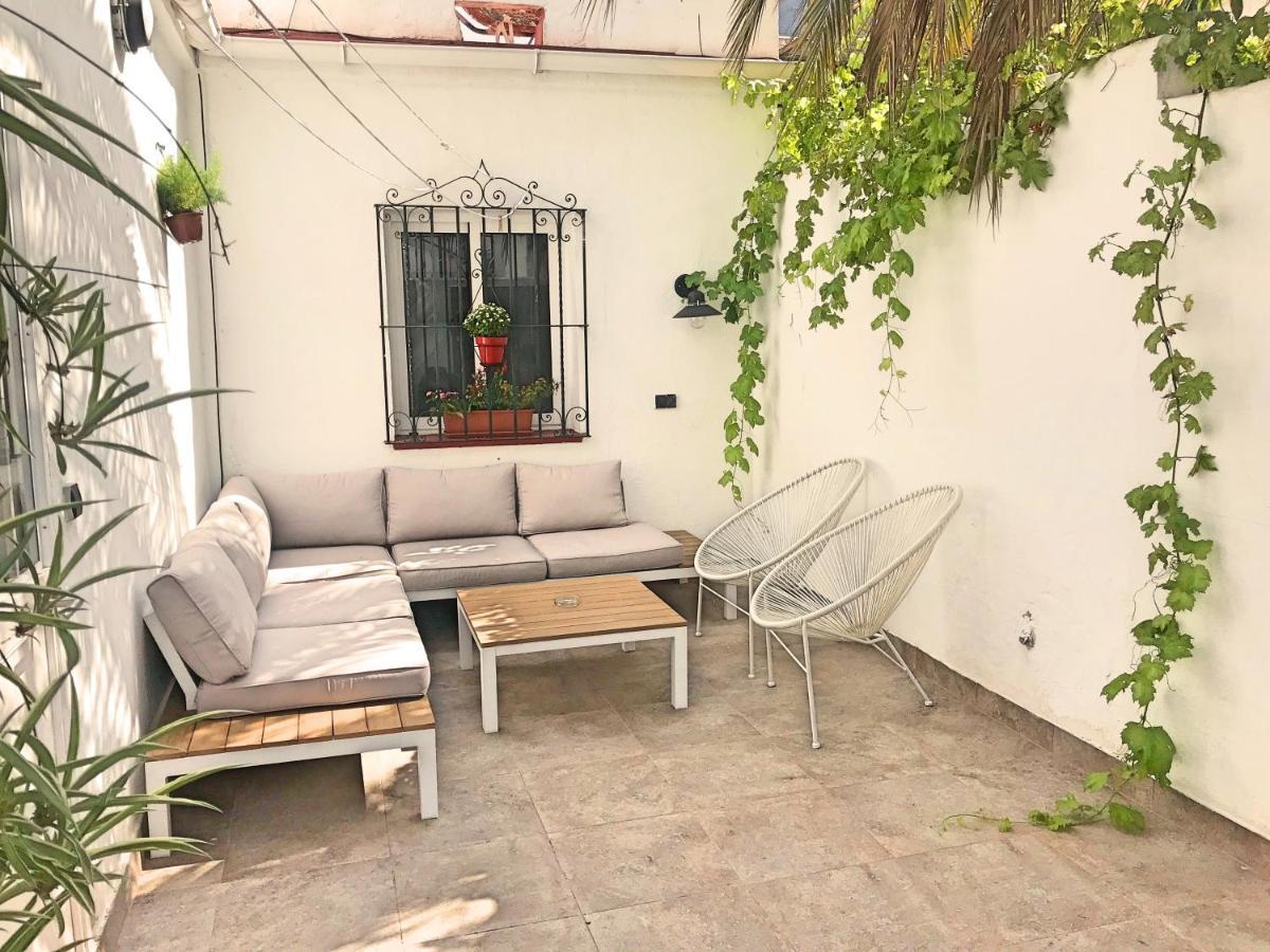 Chalet Town House With Patio In Quiet Residential Area 10 Min From