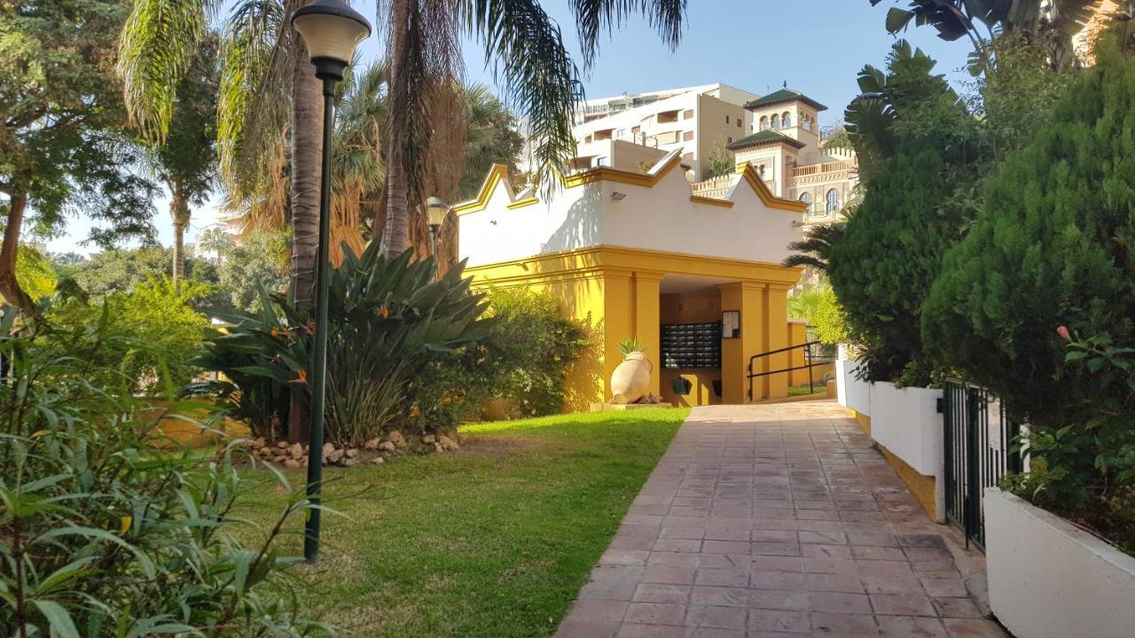 Apartamento Impresionante Primera Línea De Playa, Bajondillo *