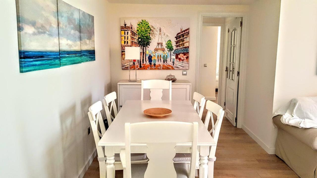 Impresionante Primera Línea De Playa, Bajondillo Apartamento *