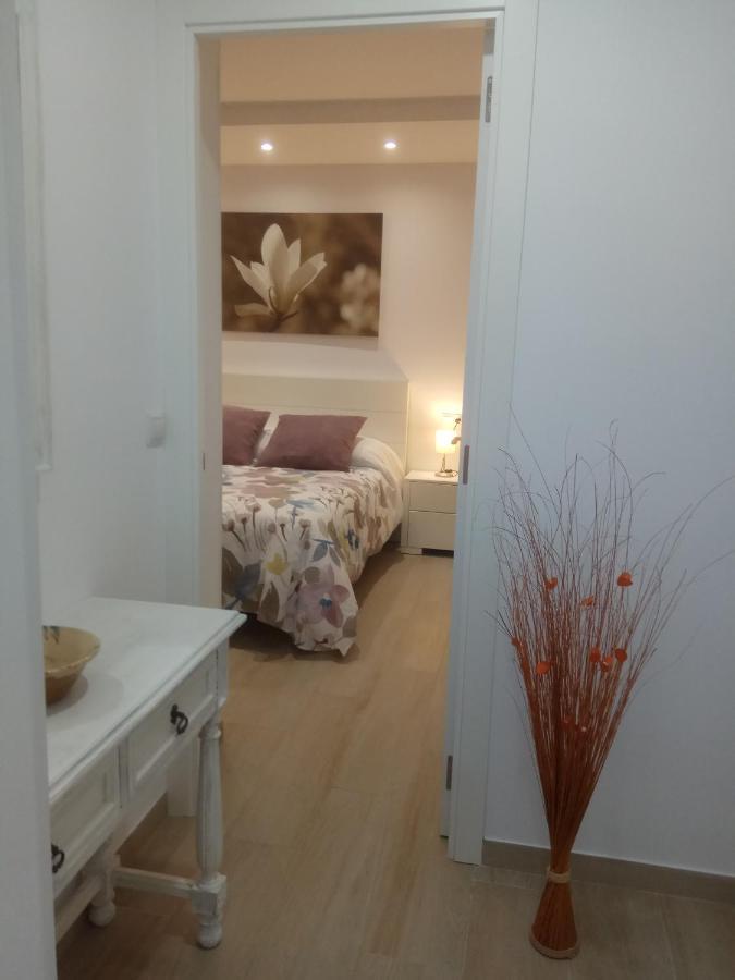 Esplendido Apartamento, Carihuela Edificio El Remo, Primera Linea Torremolinos