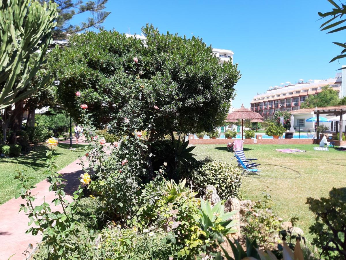 Carihuela Palace * Torremolinos