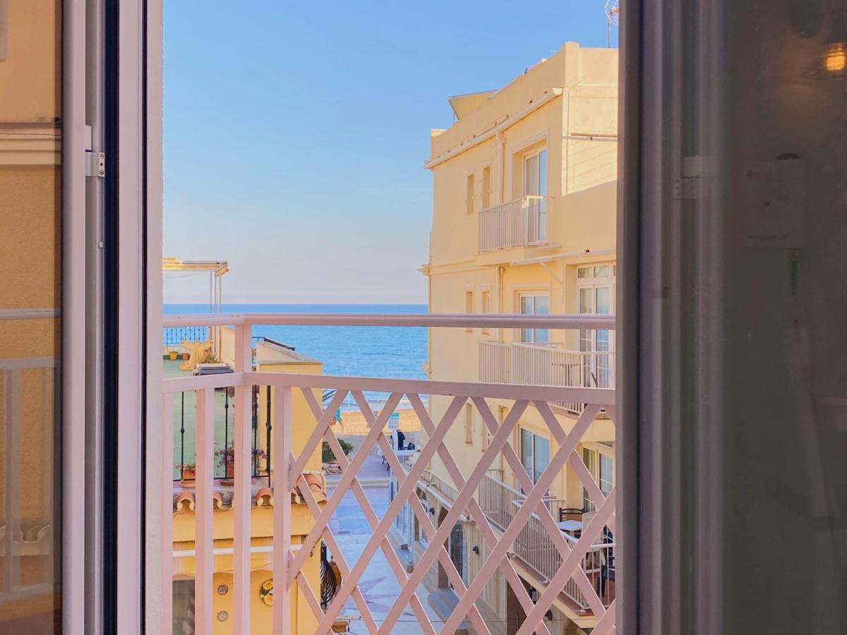 Apartment En La Carihuela-costa Del Sol *