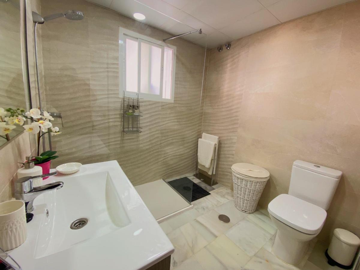 Apartment En La Carihuela-costa Del Sol Torremolinos