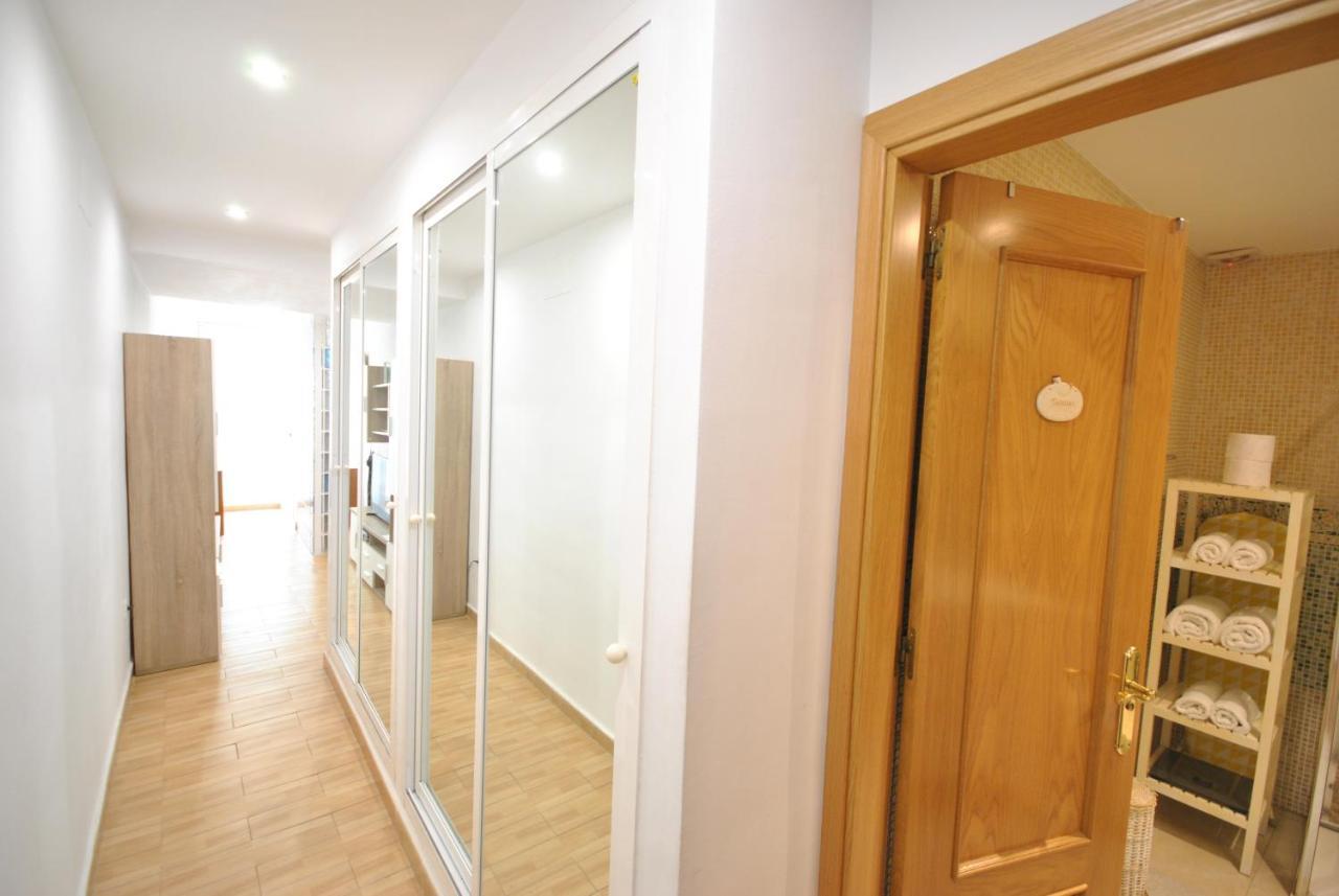 San Antonio - Beach, Pool And Terrace Apartamento