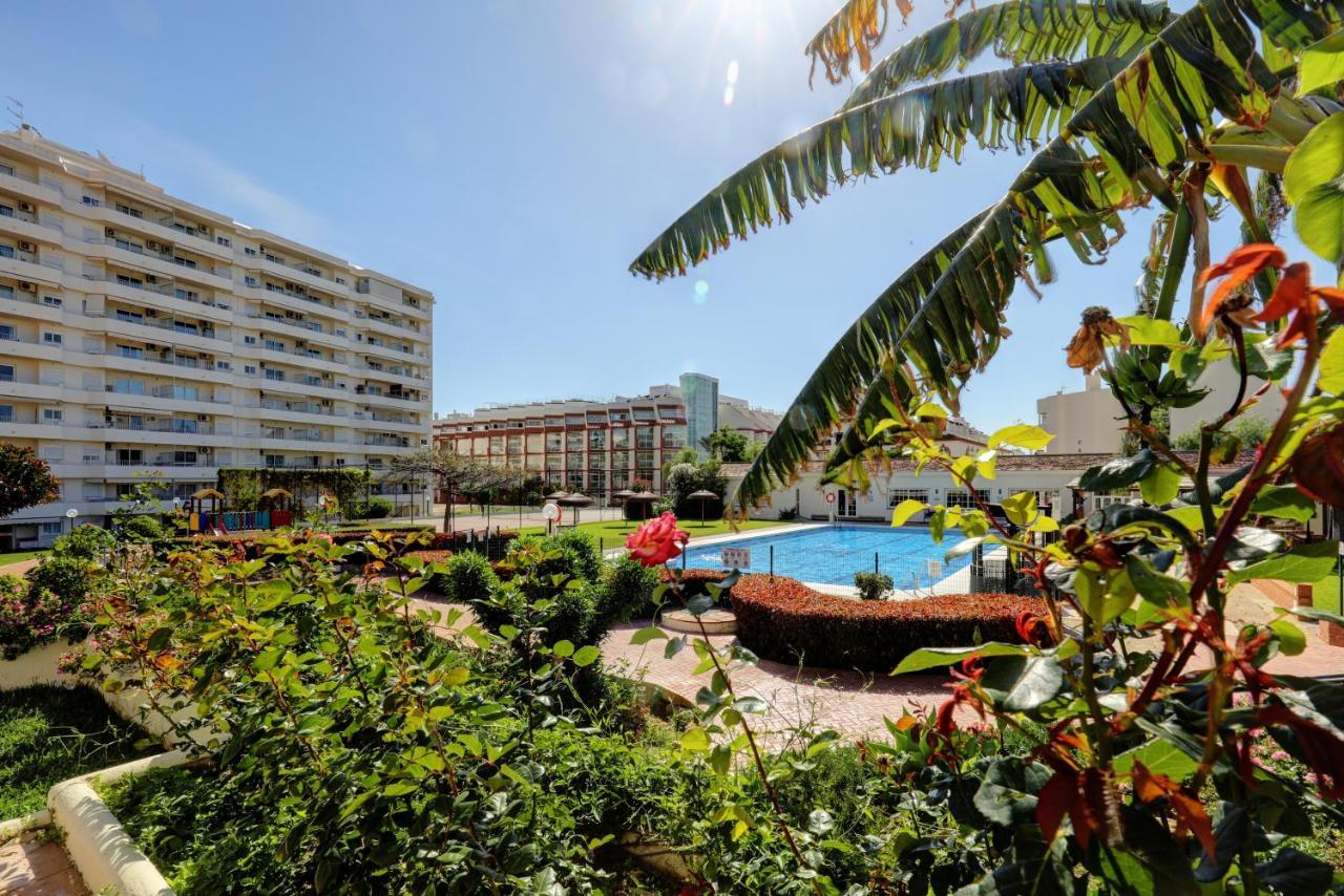 071 - Beachside Studio Perfect For A Family Getaway Apartment Torremolinos