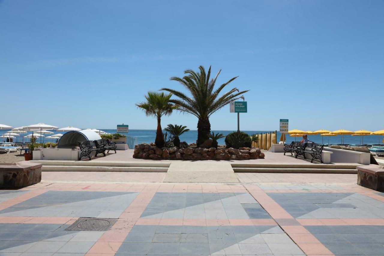 Apartment 071 - Beachside Studio Perfect For A Family Getaway Torremolinos