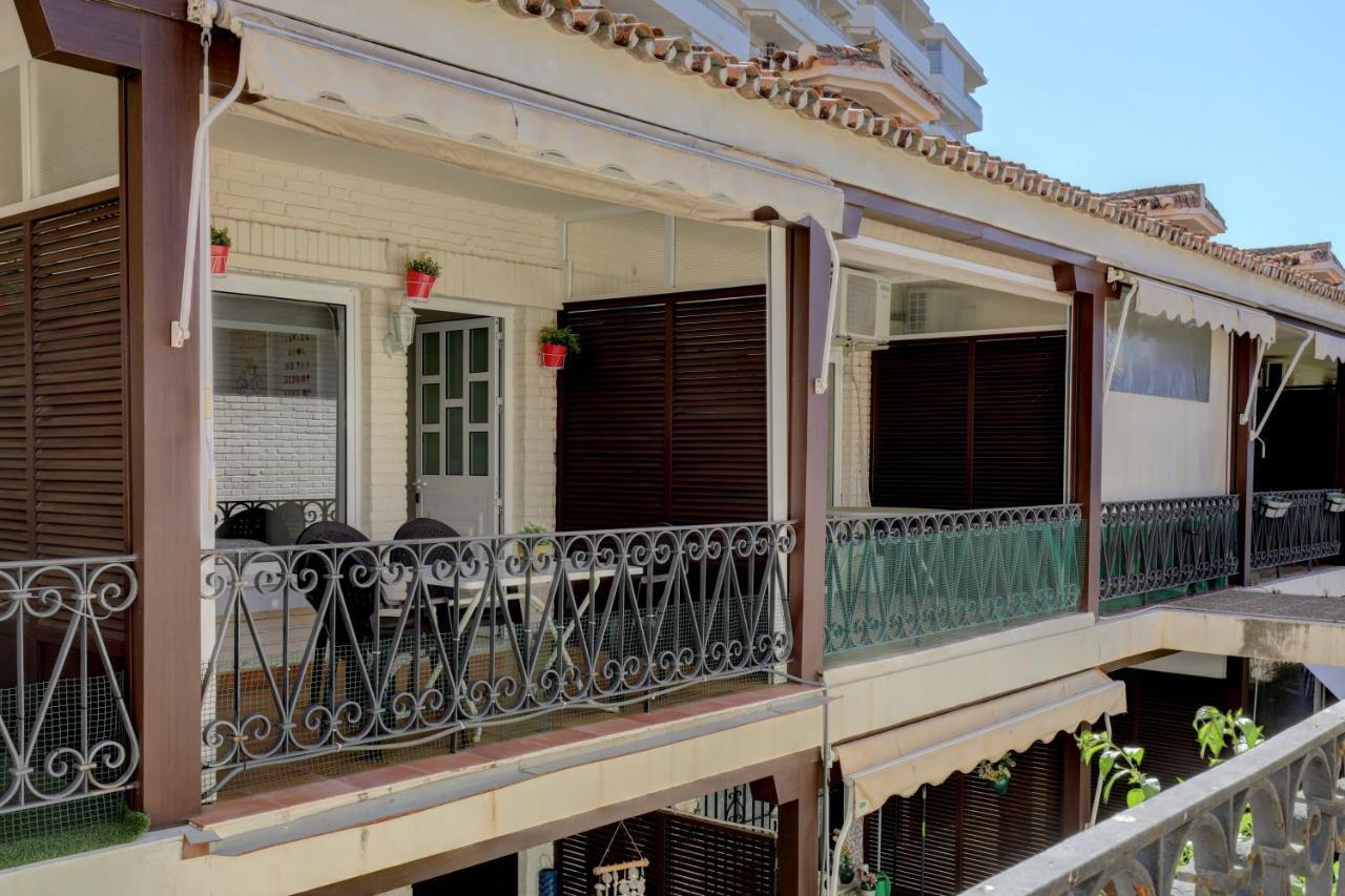 071 - Beachside Studio Perfect For A Family Getaway Apartment Torremolinos