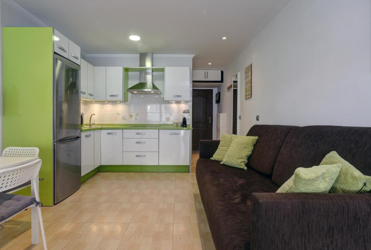 071 - Beachside Studio Perfect For A Family Getaway Torremolinos